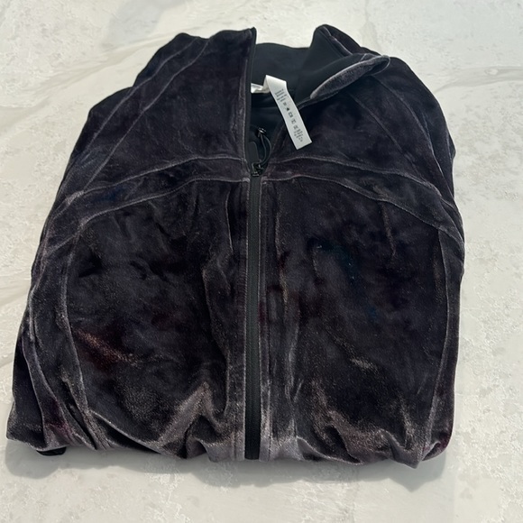 New without tags velvet lululemon zip up - Picture 2 of 7